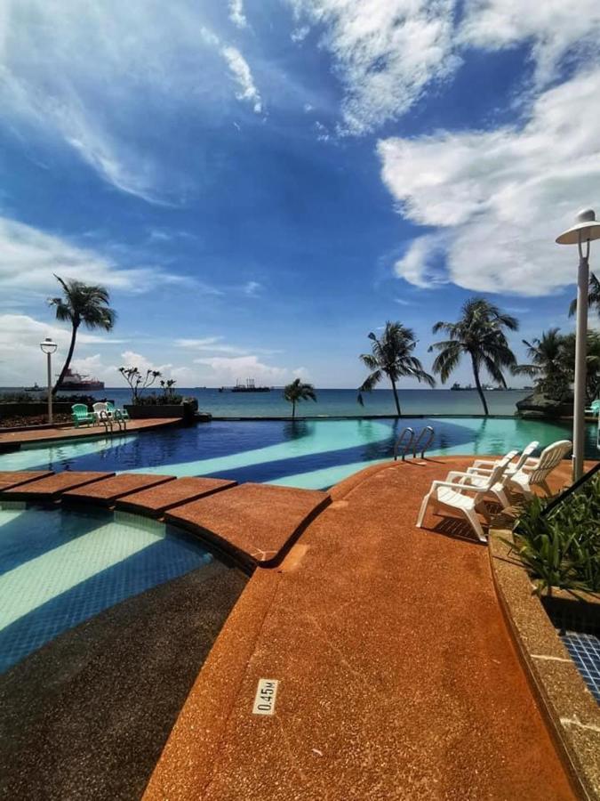 Ehsan Seaview Hotel Port Dickson Exterior photo